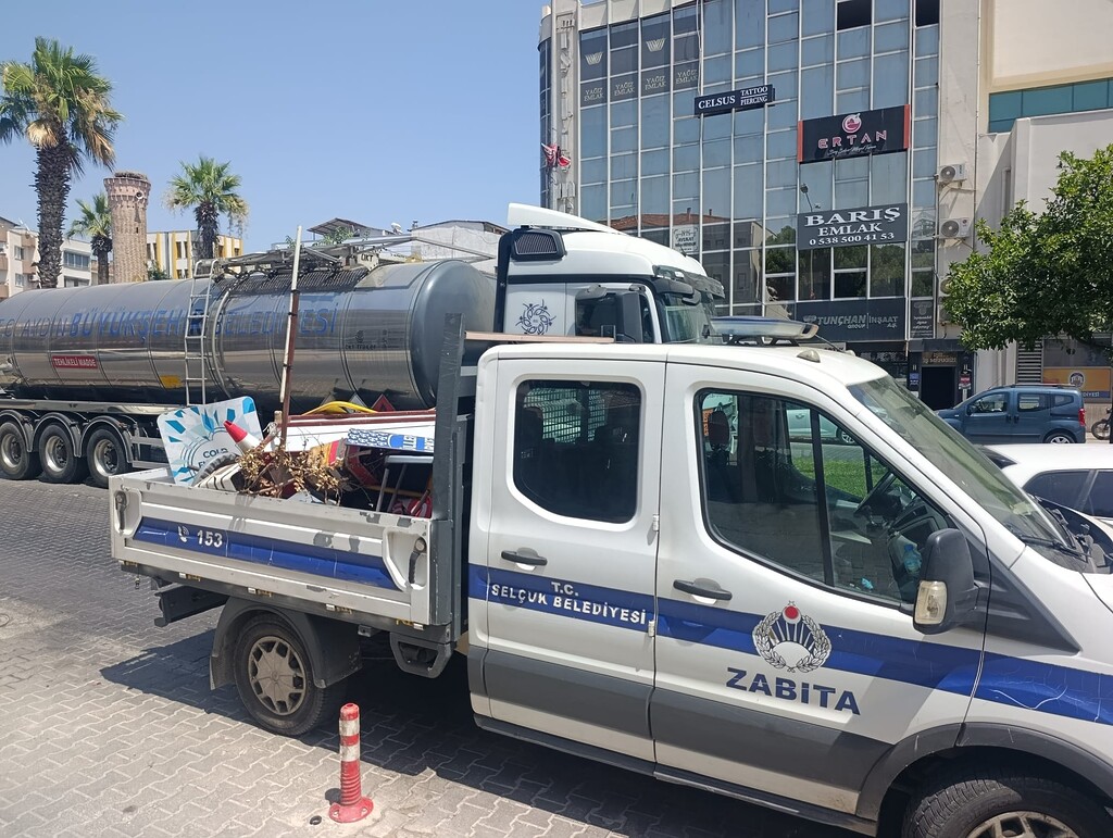EFES SELÇUK’TA YAYALAR İÇİN DENETİMLER DEVAM EDİYOR