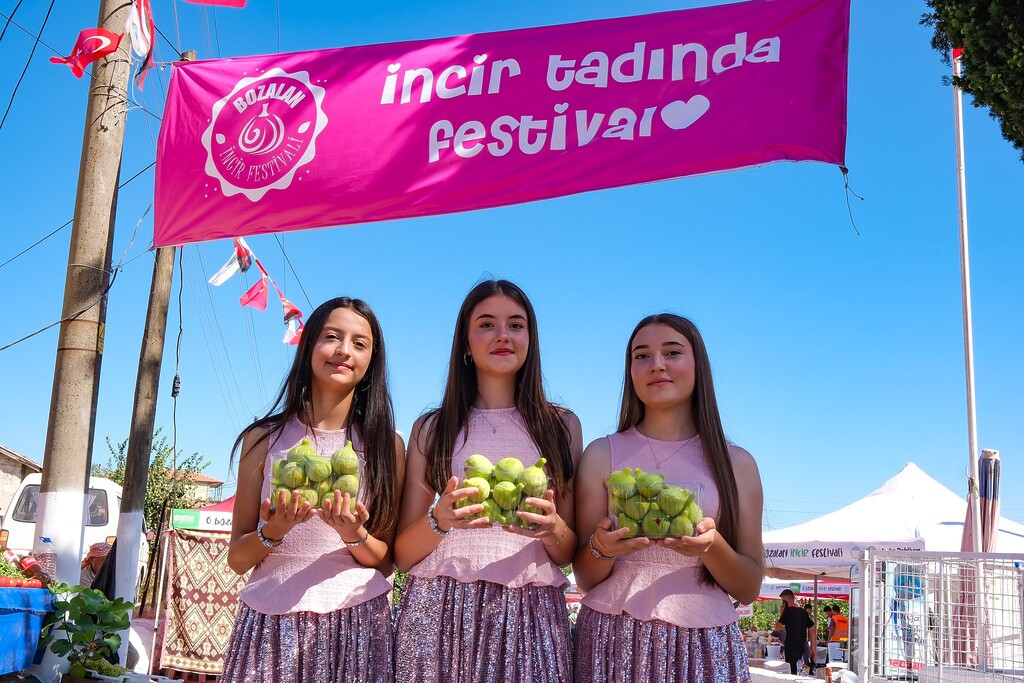 Bozalan İncir Festivali, muhteşem görüntülere sahne oldu