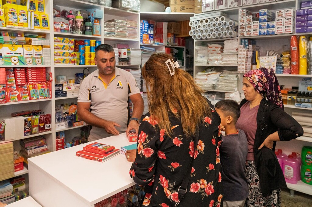 Çocuklara kırtasiye desteği, ailelere nefes