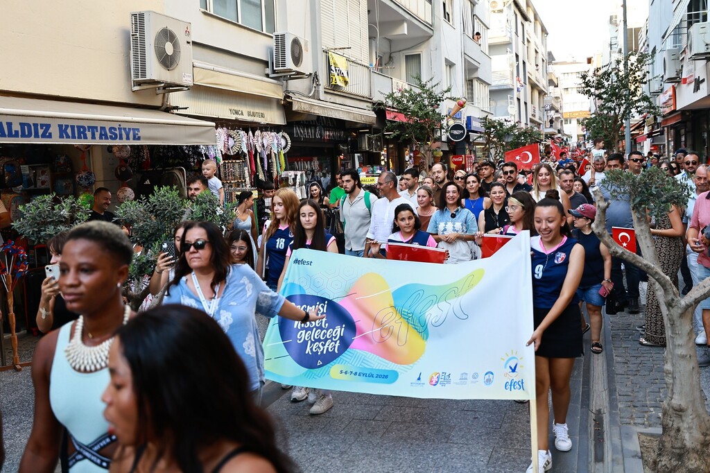 EFEST 2026, EFES SELÇUK’UN TÜM RENKLERİNİ BULUŞTURDU