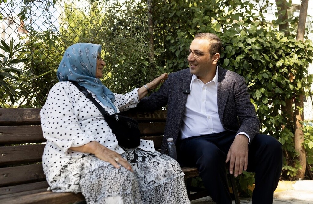 BALÇOVA’DA SOKAK SOKAK HİZMET: ÇALIŞMALAR HIZ KESMEDEN SÜRÜYOR