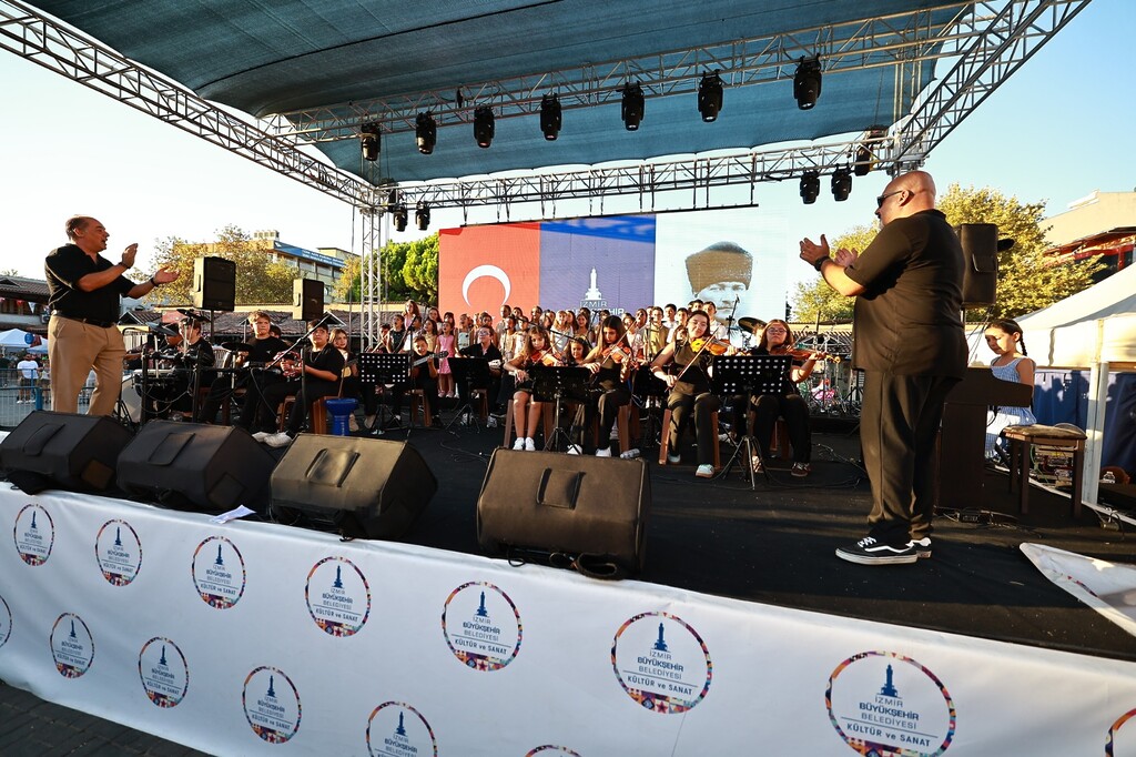 EFEST 2026 İKİNCİ GÜNÜNDE KÜLTÜR SANAT VE YETENEK DOLU BİR GÜN